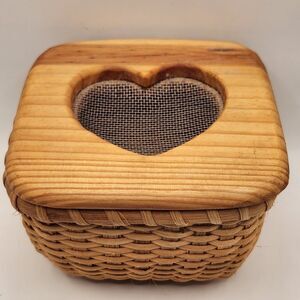 Vintage Wooden Heart Cut Out Trinket Potpourri Basket Hinged Lid Cottagecore